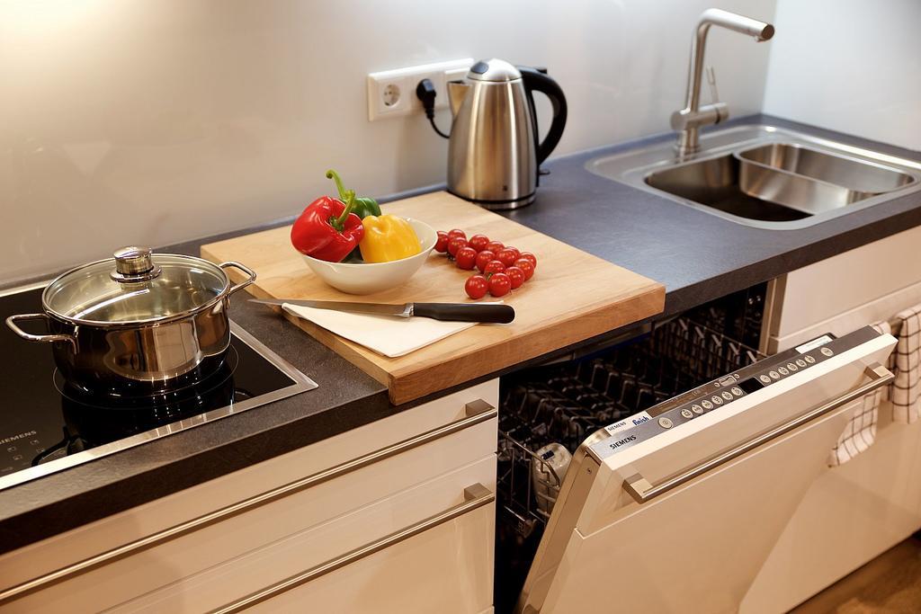 Ferienwohnung "Karmeliten Am Dom" เรเกนส์บวร์ก ภายนอก รูปภาพ